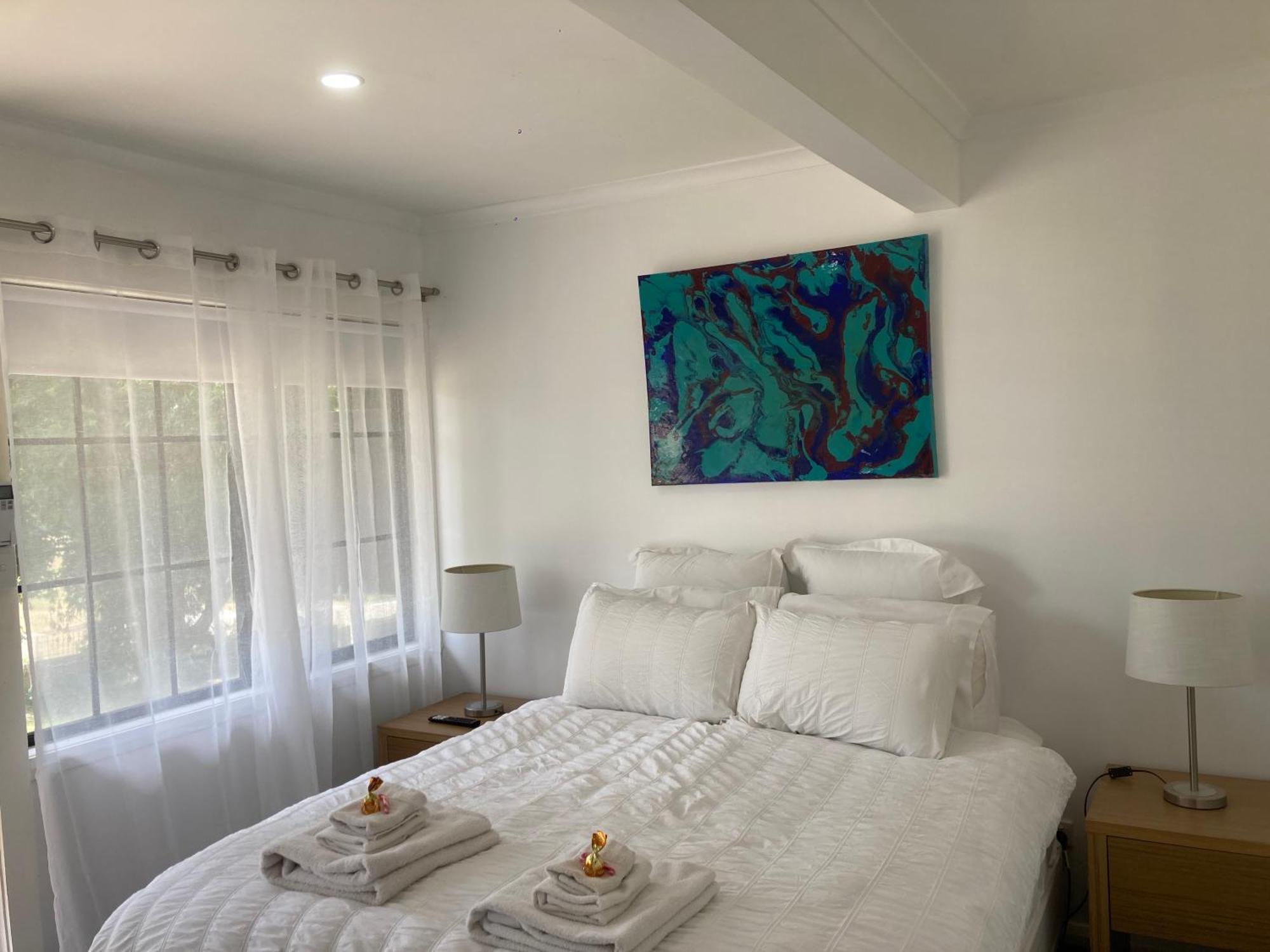 Bed and Breakfast Rosewhite House Миртлфорд Экстерьер фото