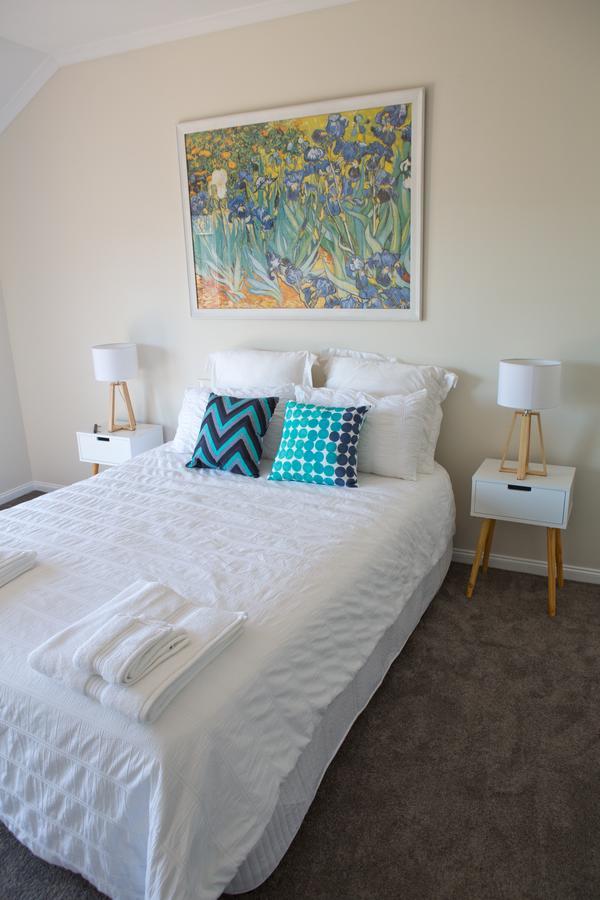 Bed and Breakfast Rosewhite House Миртлфорд Экстерьер фото
